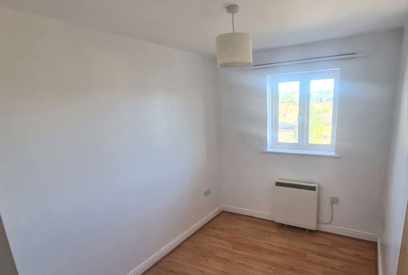 Property photo 3 of 10 Bedroom