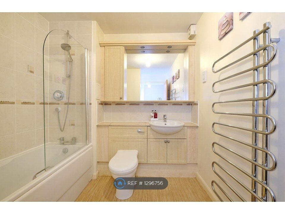 Property photo 2 of 17 Main Bath