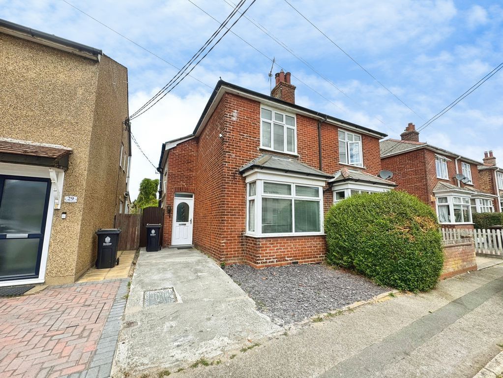 Property photo 1 of 14 North Road