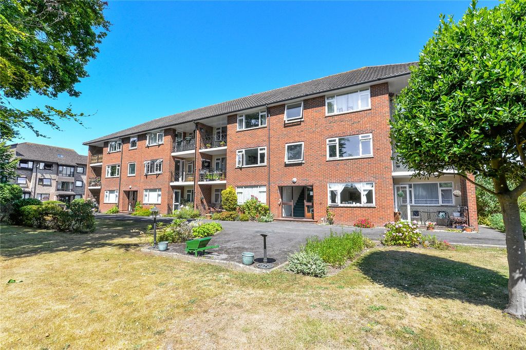 Property photo 1 of 19 Picture No. 23