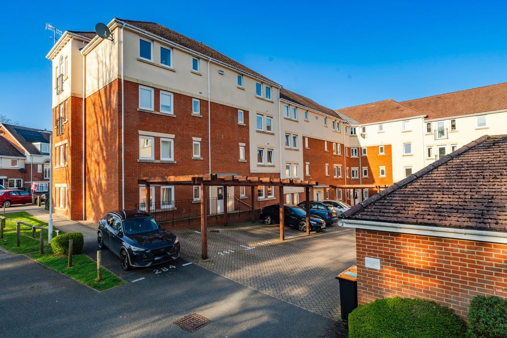 Property photo 1 of 14