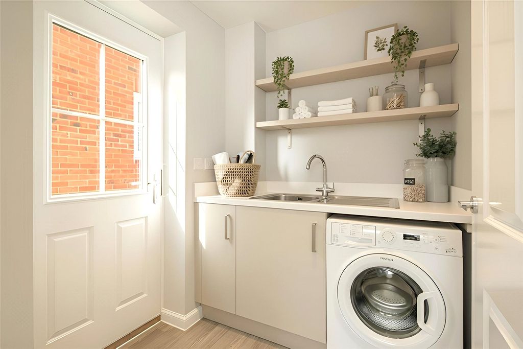 Property photo 3 of 14 Utility Example