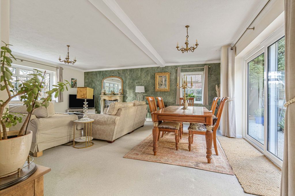 Property photo 3 of 57