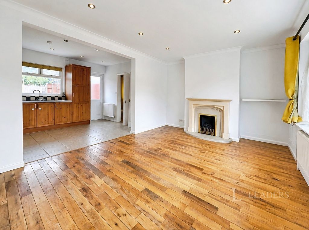Property photo 2 of 10 Pbox-Img.Jpg