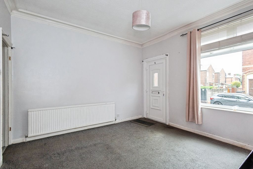 Property photo 2 of 17 Photo