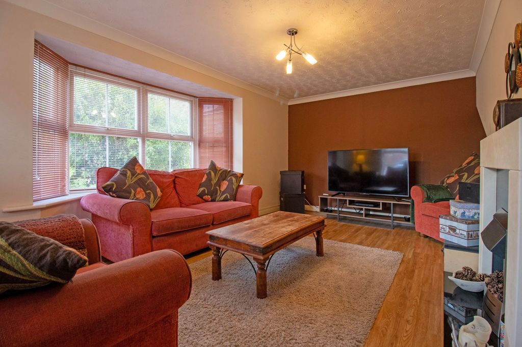 Property photo 2 of 24