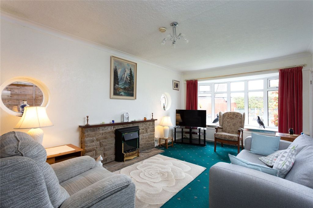 Property photo 3 of 13 Photo