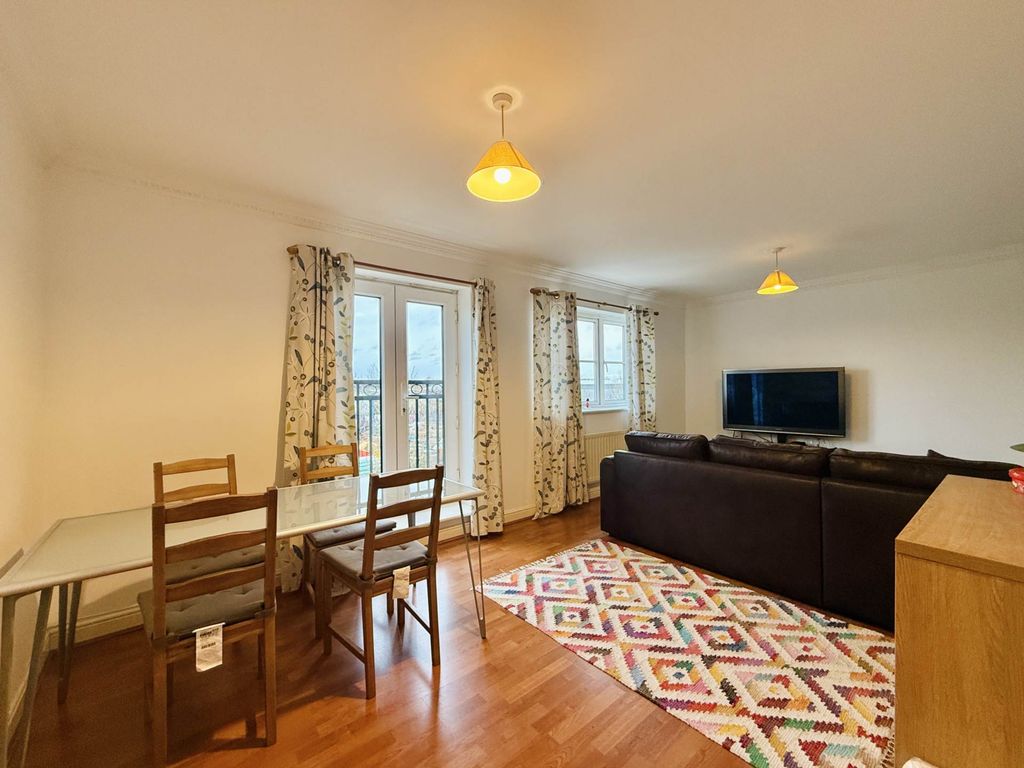 Property photo 3 of 8