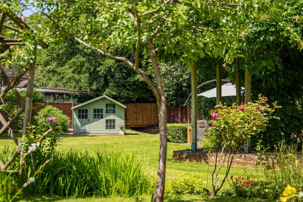 Property photo 3 of 44 Garden