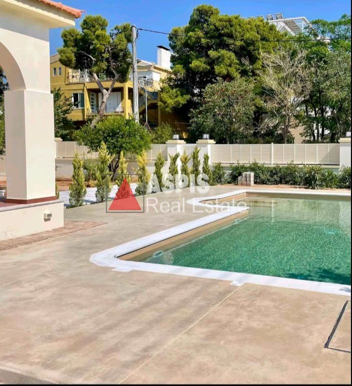 Property photo 2 of 23