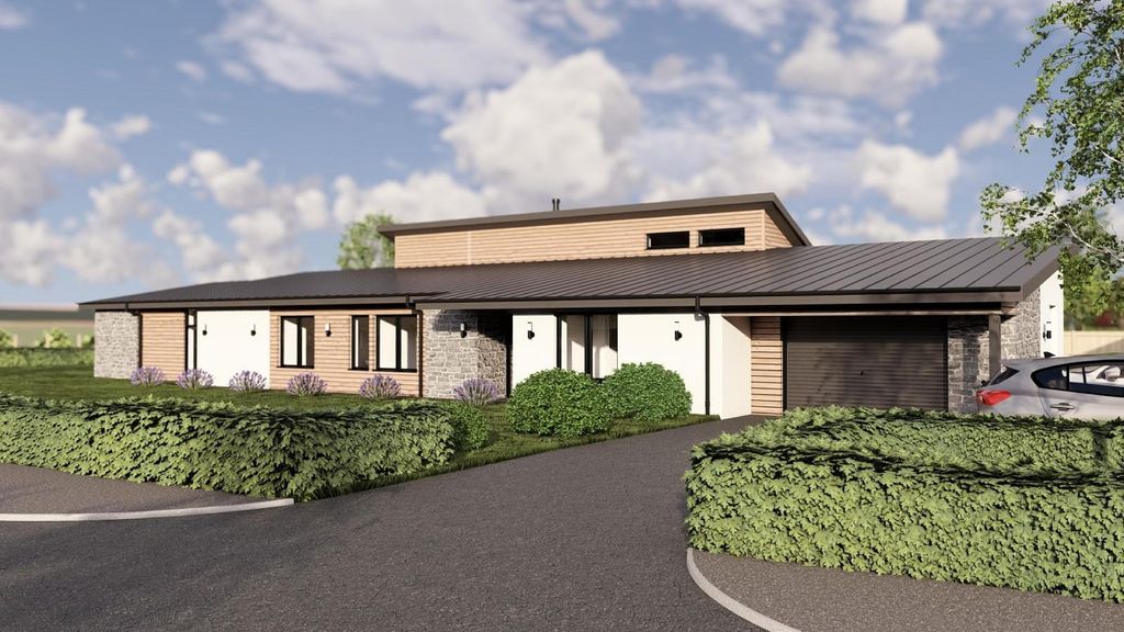 Property photo 3 of 8