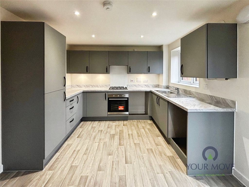 Property photo 2 of 16 Kitchen