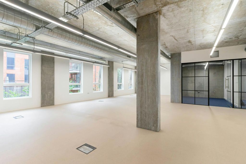 Property photo 3 of 9 27-Downham-Road-N1-5Aa-Haggerston-Hoxton-Office-Studio-Internal8-Dominion.London.Jpg