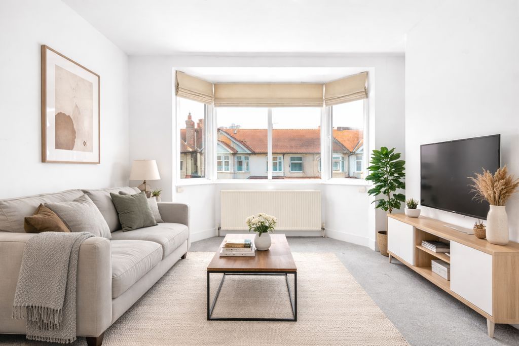 Property photo 1 of 15 Photo 18