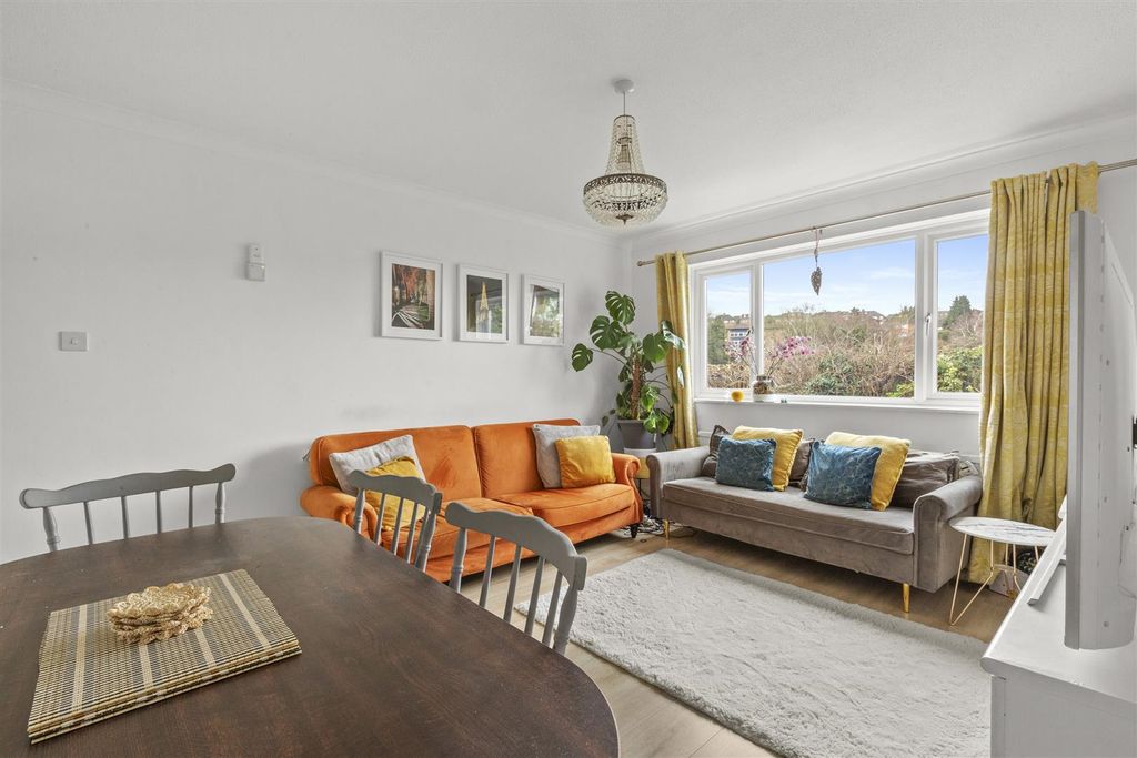 Property photo 3 of 8 Reception Room (2)