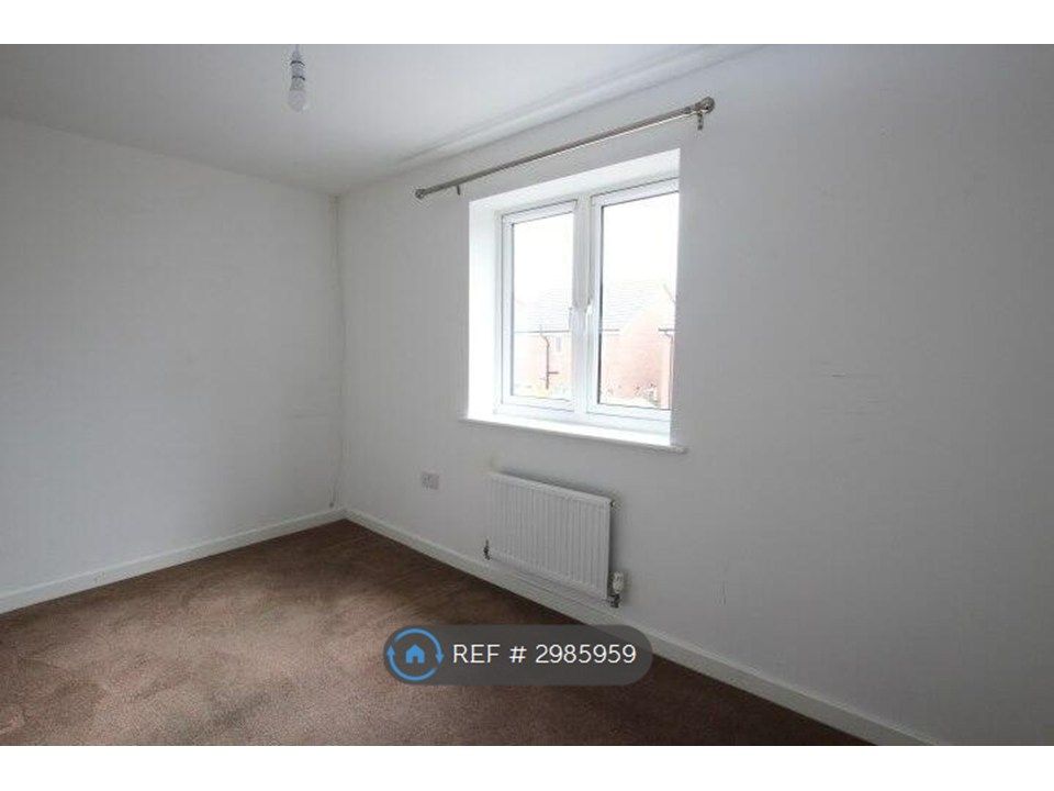 Property photo 2 of 11 Bedroom 2