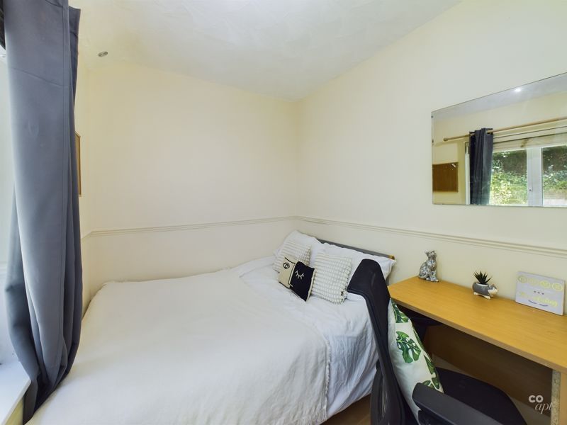 Property photo 2 of 15 Bed 2