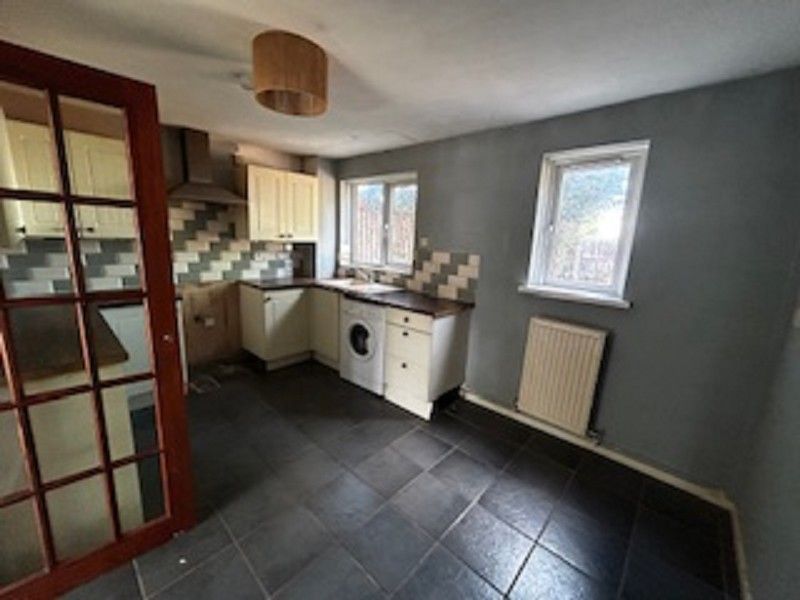 Property photo 3 of 9 Kitchen-Diner