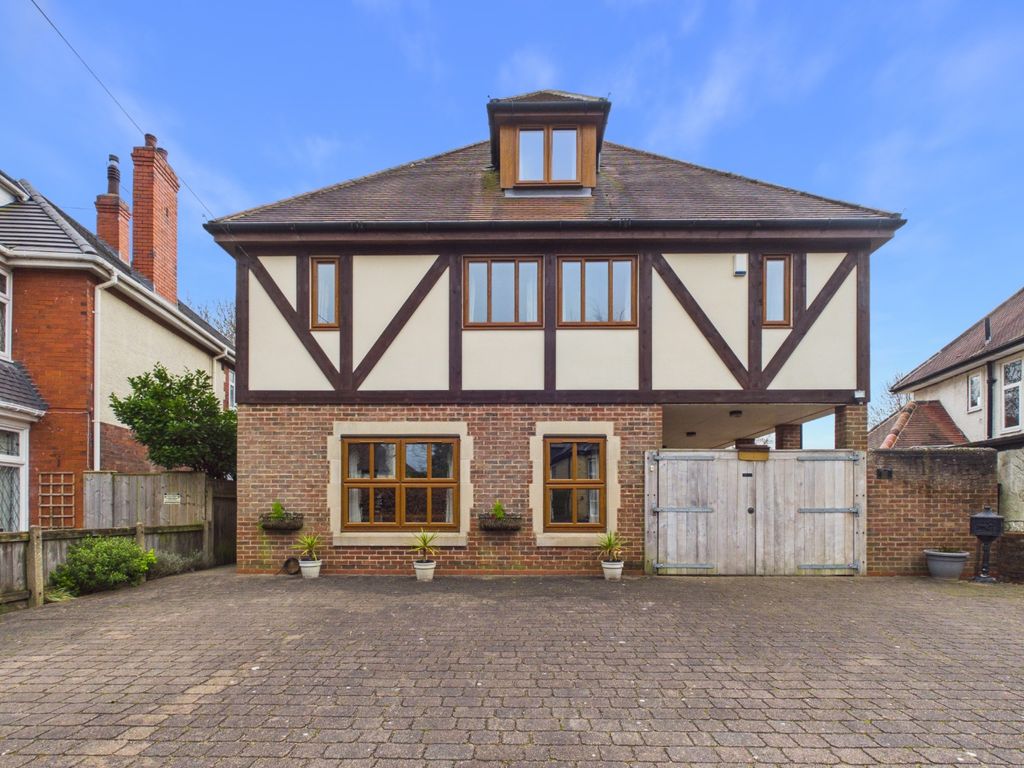 Property photo 1 of 34 4863784