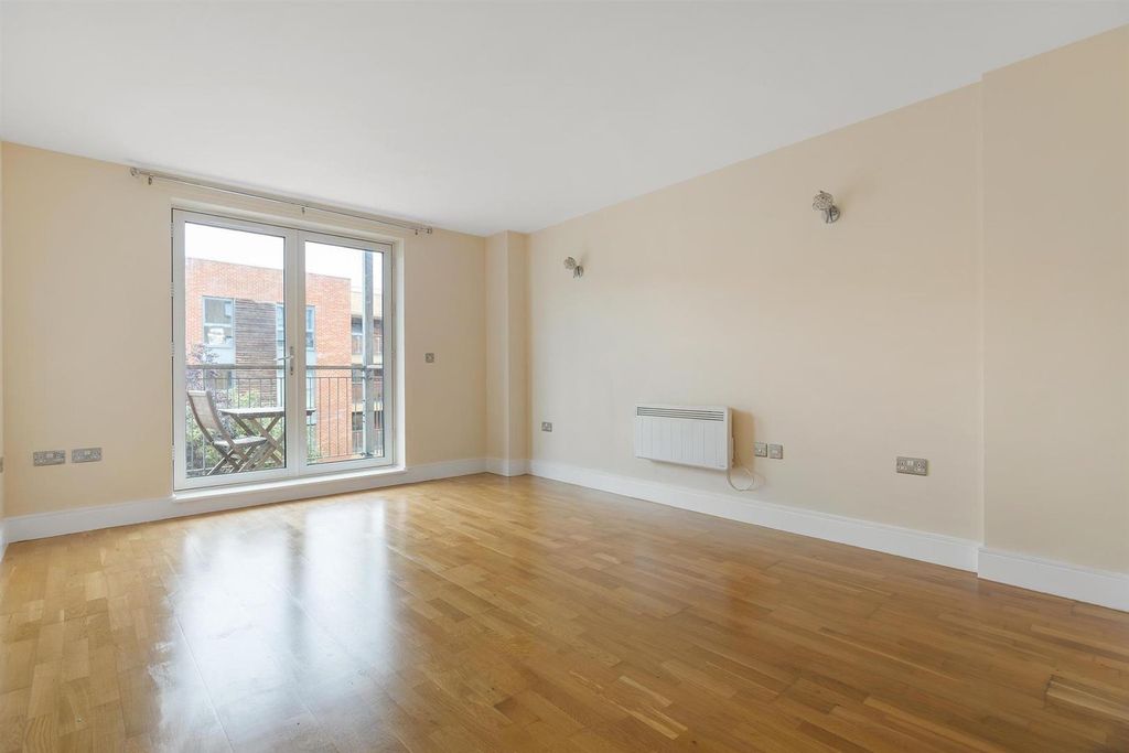 Property photo 2 of 16 Pbck8017.Jpg