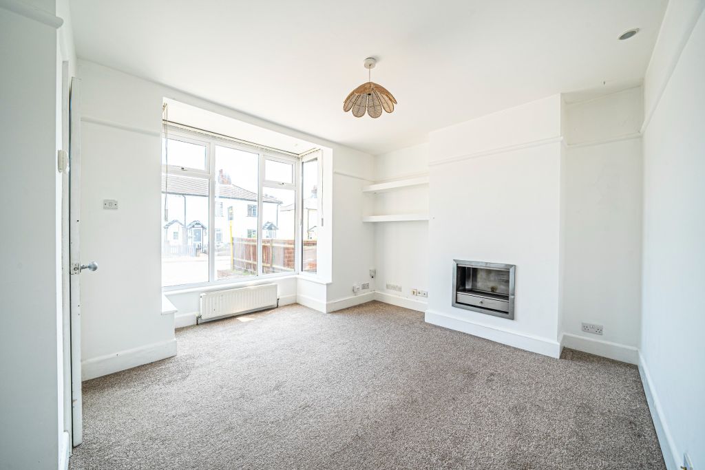 Property photo 3 of 24