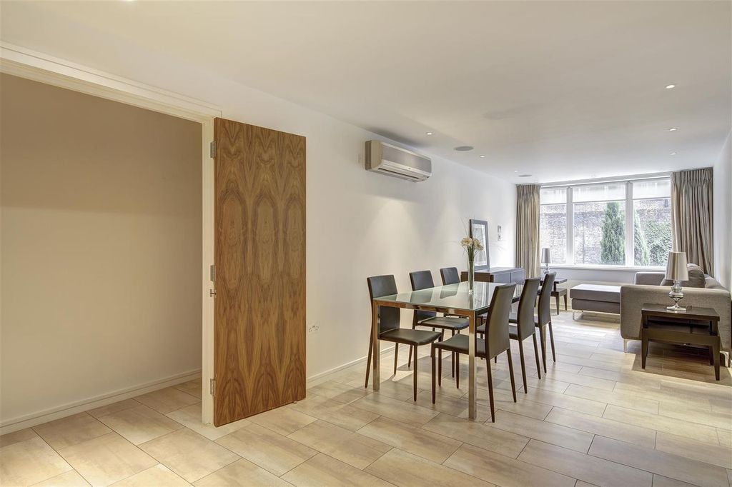 Property photo 1 of 4 Reception Room