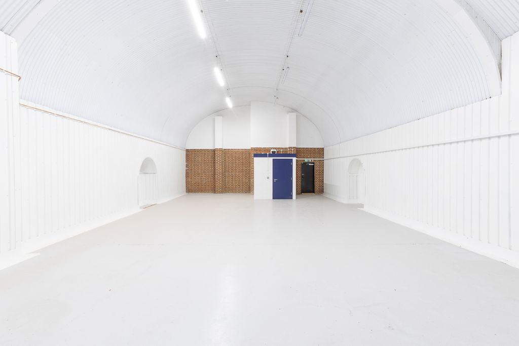 Property photo 3 of 6 An Empty Arch With White Lining