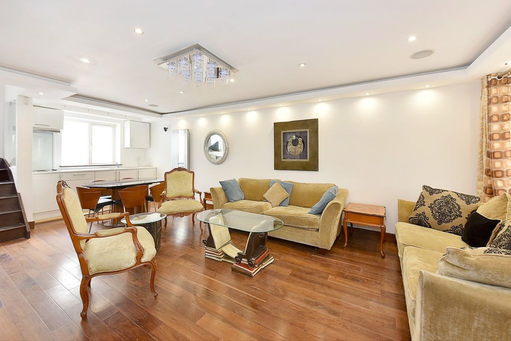 Property photo 2 of 14 Picture No. 02