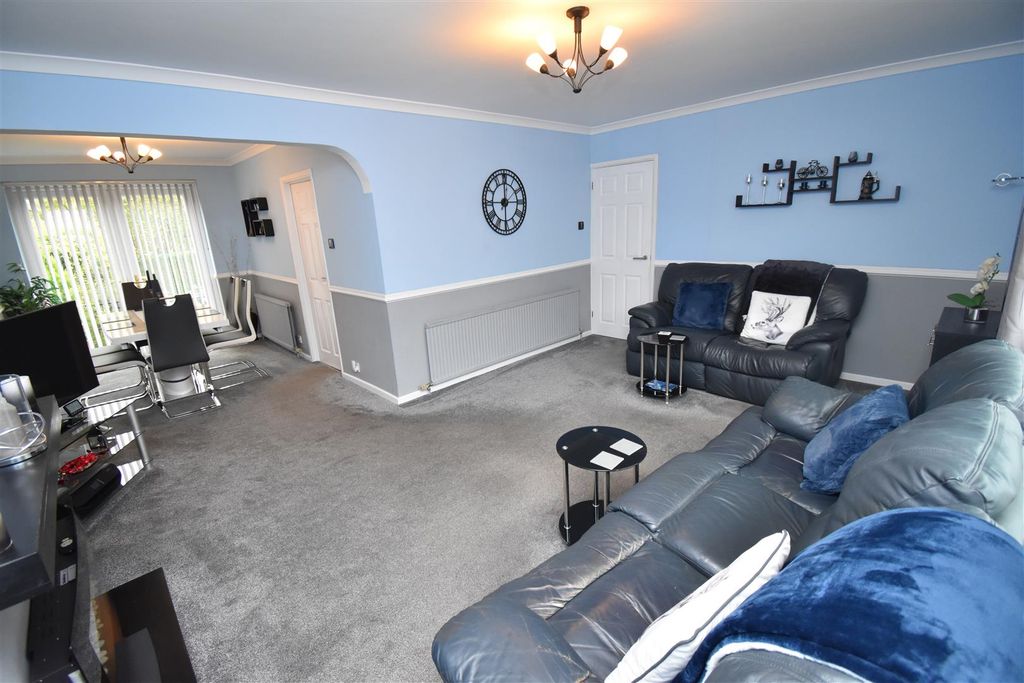 Property photo 3 of 14 Lounge 1.Jpg