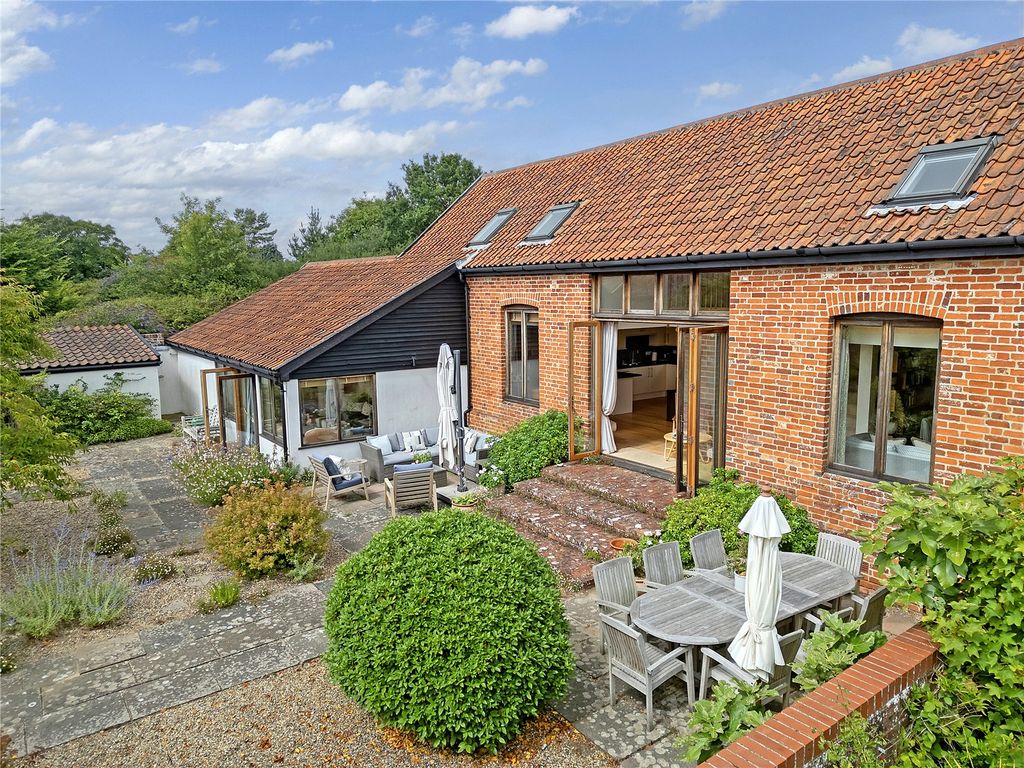 Property photo 1 of 21 Beacon Hill Barn