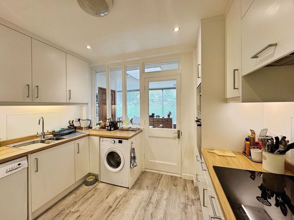 Property photo 3 of 19 Photo 16