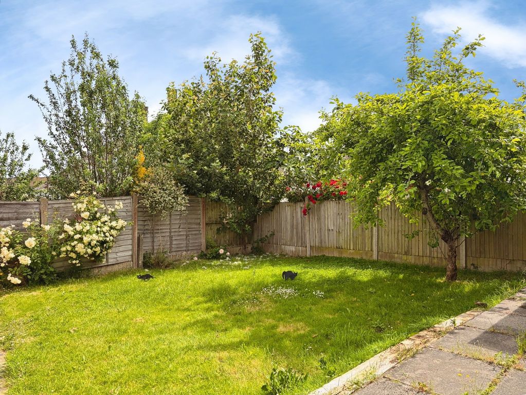 Property photo 2 of 17