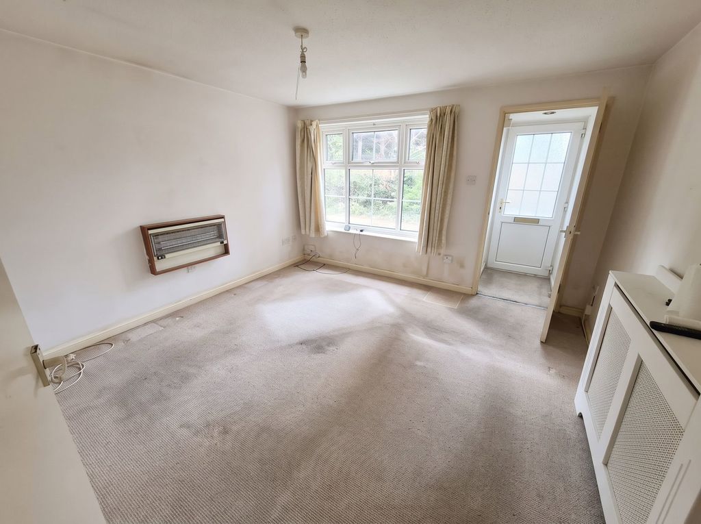 Property photo 3 of 7