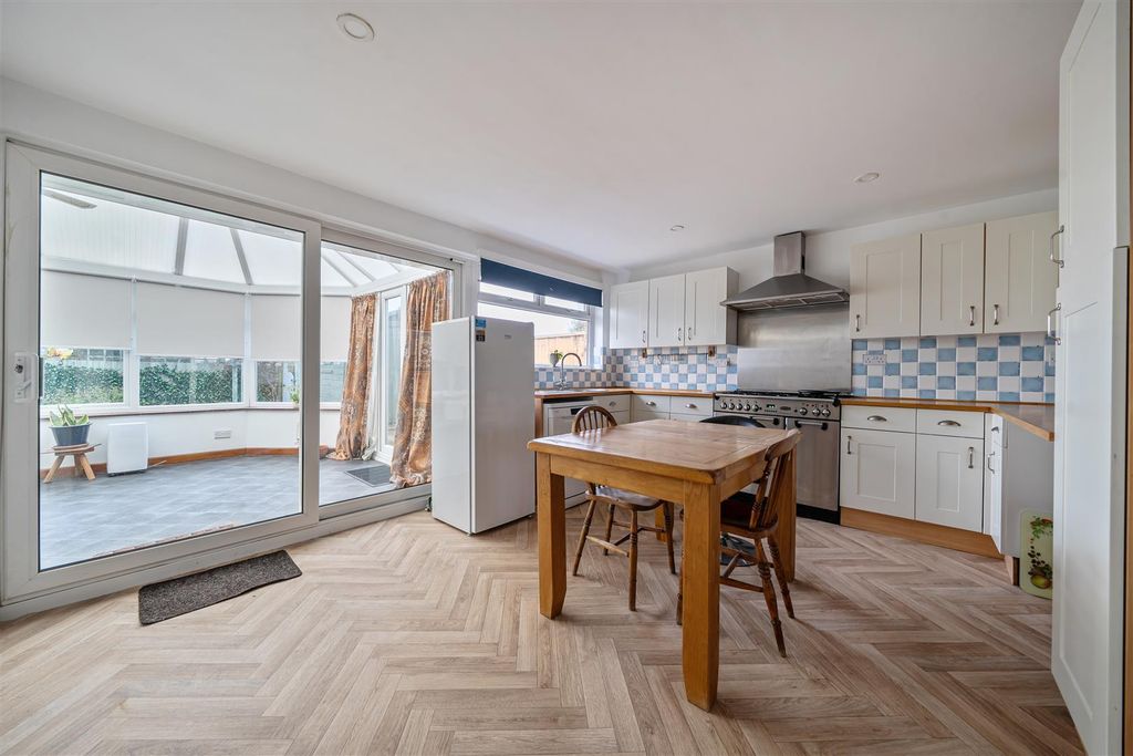 Property photo 2 of 13 Kitchen/Diner