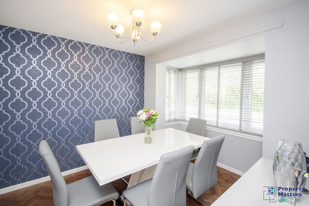 Property photo 3 of 24 Dining Room