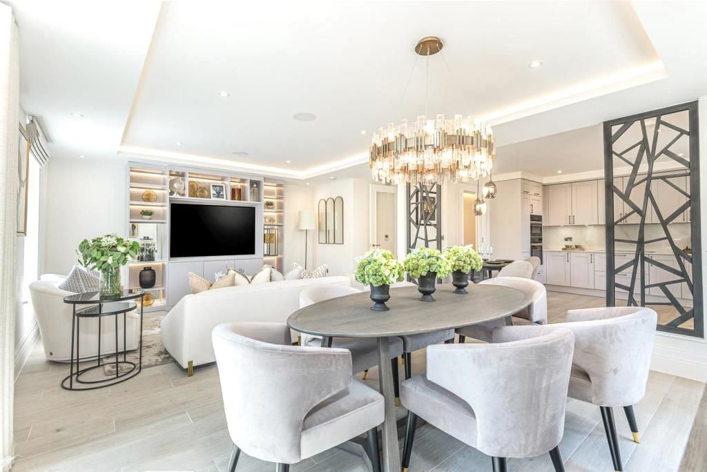 Property photo 3 of 13 B.Jpg