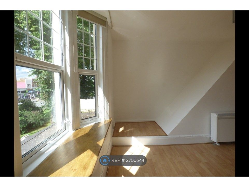 Property photo 1 of 5 Living Area