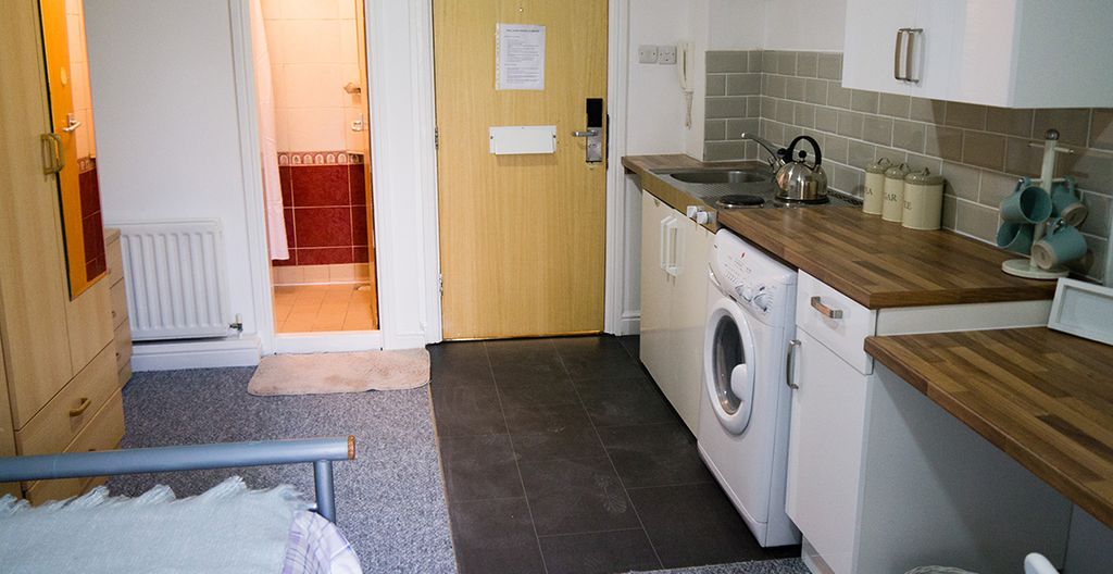 Property photo 2 of 6
