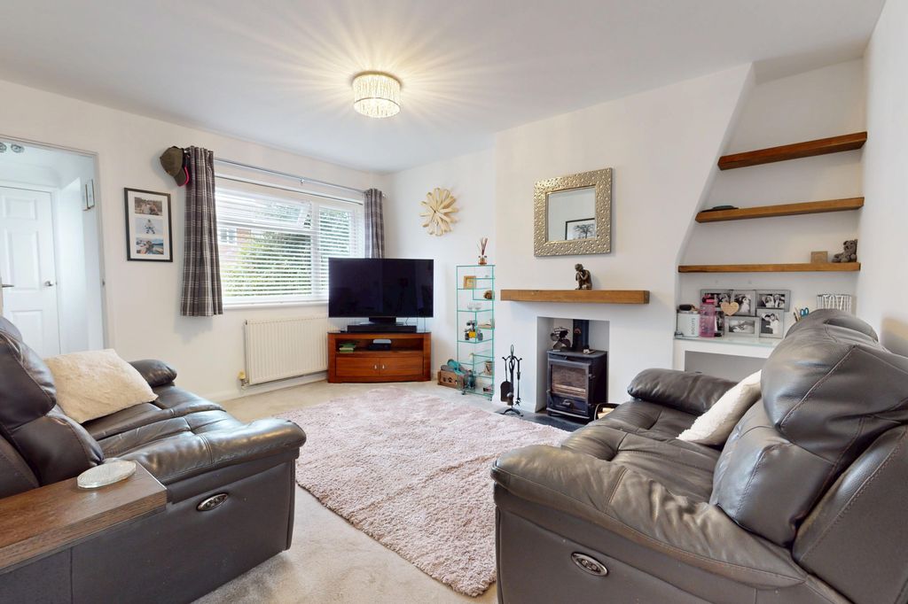 Property photo 2 of 15