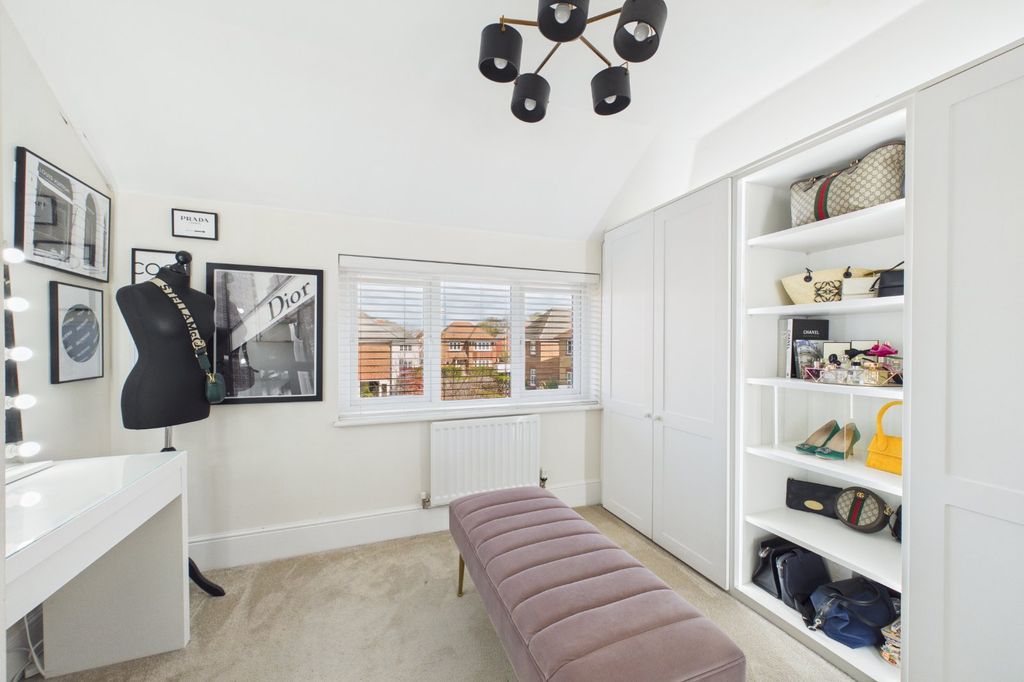 Additional image 10 of 4 bed detached house for saleAusten Grove, Arborfield Green, Reading, Berkshire RG2