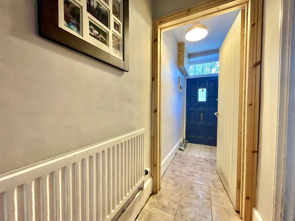Property photo 3 of 24