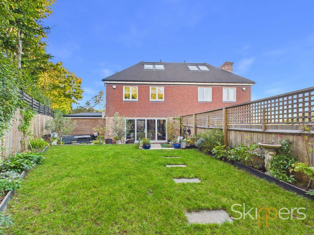 Property photo 3 of 34