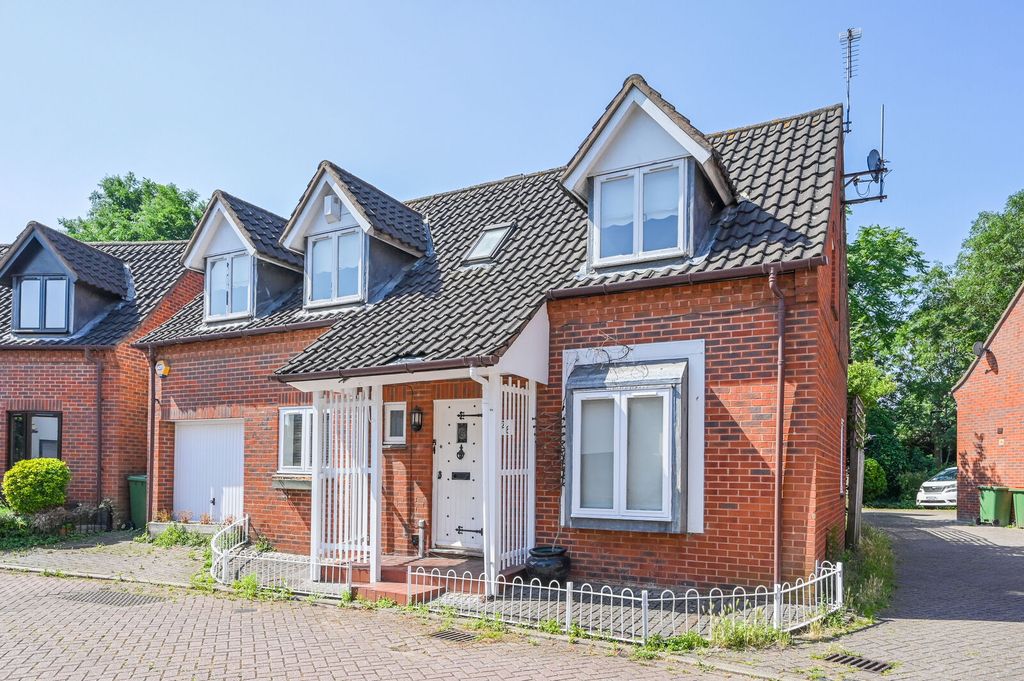 Property photo 1 of 19