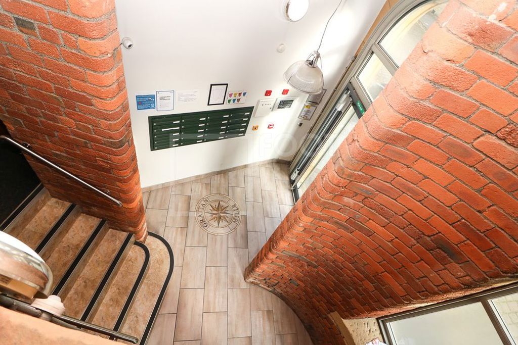 Property photo 3 of 25