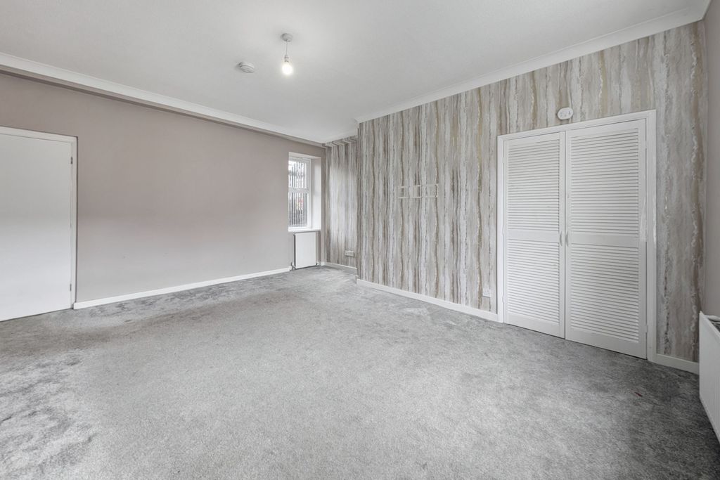 Property photo 3 of 16 8 Thomas Street, Westerhope, Newcastle Upon Tyne, Ne5 5Jj