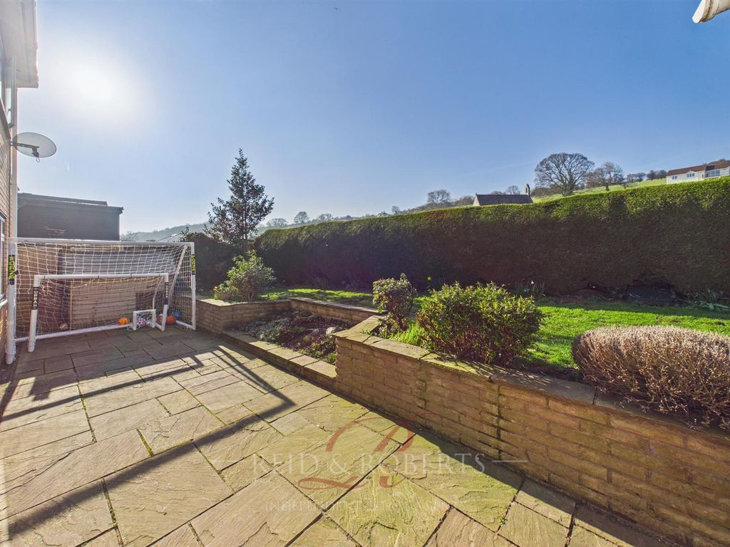 Property photo 2 of 37 Cam04884G0-Pr0129-Still012.Jpg