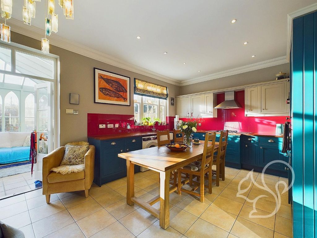 Property photo 2 of 34 Cam01659G0-Pr0299-Still006.Jpg