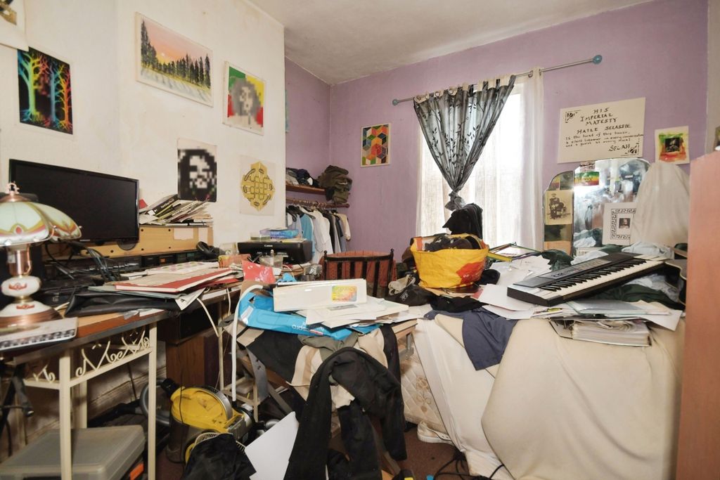 Property photo 3 of 7 Pbox-Img.Jpg