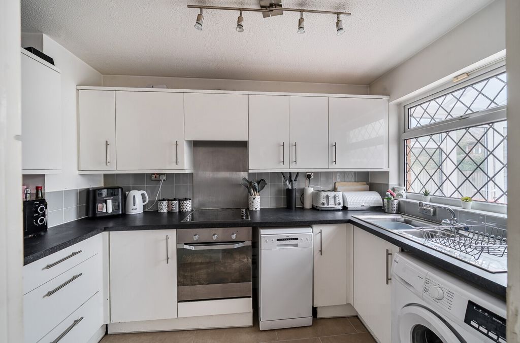 Property photo 3 of 12 1408445869846Cfd054d6