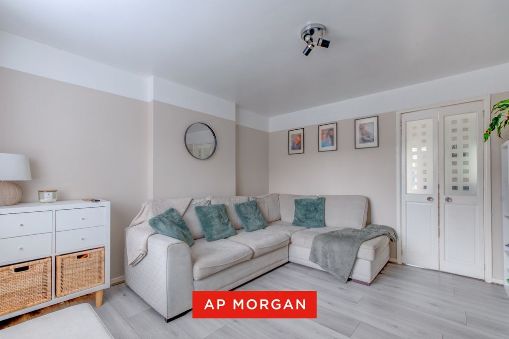 Property photo 2 of 13 Picture No. 09